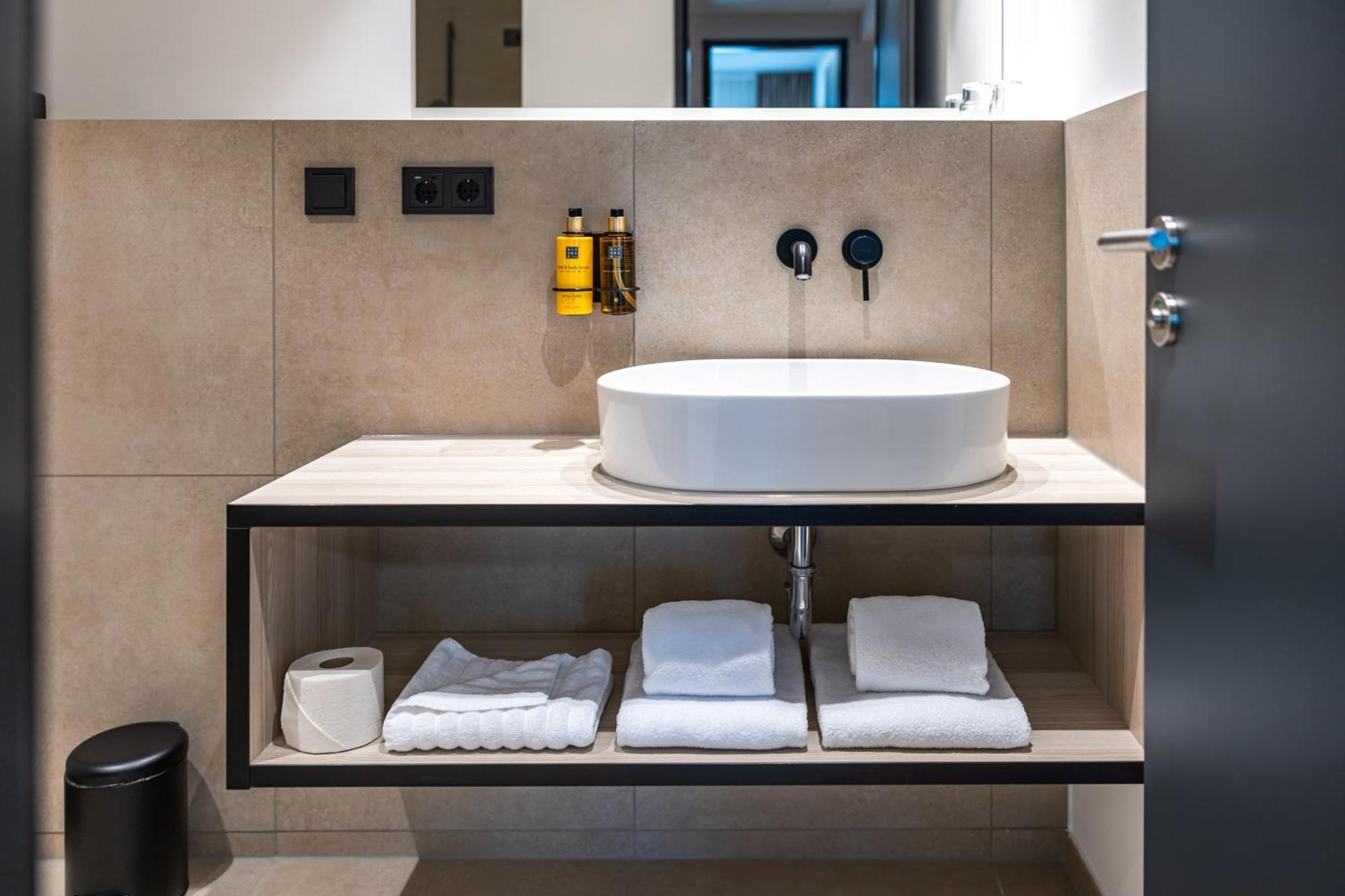 Platzhirsch Living Hotel Келстербах Екстериор снимка